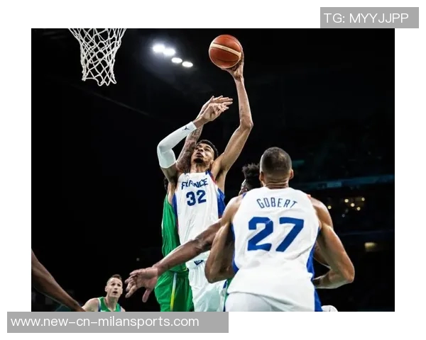 伊戈达罗表现出色22分钟内高效贡献12分3板3帽展现实力 伊戈达罗表现出色22分钟内高效贡献12分3板3帽展现实力