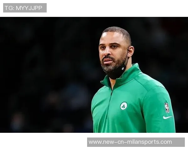 乌度卡强调提升三分球产量鼓励球员果断出手增加底角三分机会 乌度卡强调提升三分球产量鼓励球员果断出手增加底角三分机会