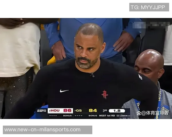 乌度卡强调提升三分球产量鼓励球员果断出手增加底角三分机会 乌度卡强调提升三分球产量鼓励球员果断出手增加底角三分机会