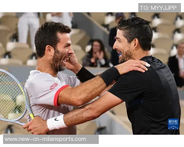 国米官方宣布迪詹纳罗右手腕骨折即将接受手术治疗 国米官方宣布迪詹纳罗右手腕骨折即将接受手术治疗