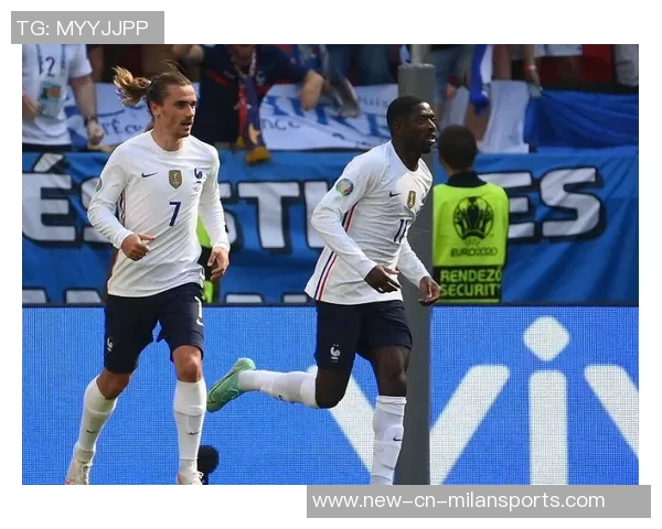 西媒报道孔德今日训练归队拉菲尼亚莱万奥尔莫等人缺席