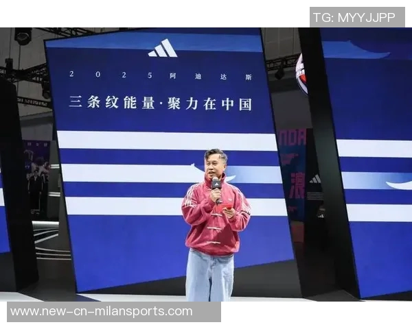 阿迪达斯发布日本国家队2026世界杯客场球衣设计细节曝光袖口采用纯黑风格 阿迪达斯发布日本国家队2026世界杯客场球衣设计细节曝光袖口采用纯黑风格