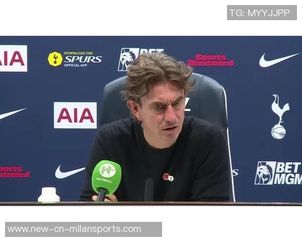 斯彭斯向弗兰克表达不满情绪唇语专家解读他暗示要辞职的背后原因