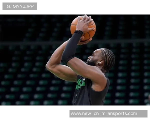 杰伦布朗怒斥裁判放任对手犯规直言已忍无可忍