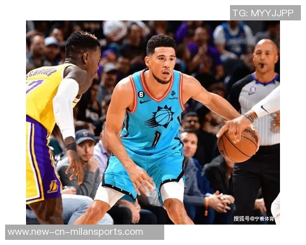 布克回应分享球权争议强调场上每位球员都应具备威胁性